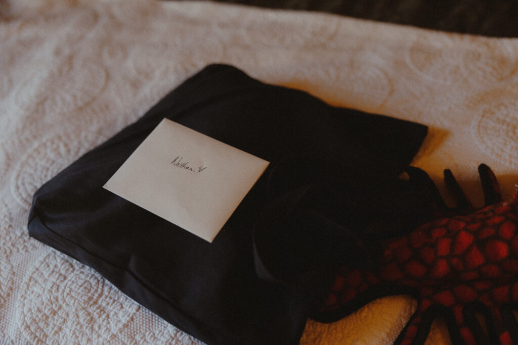 Detail shot during getting ready