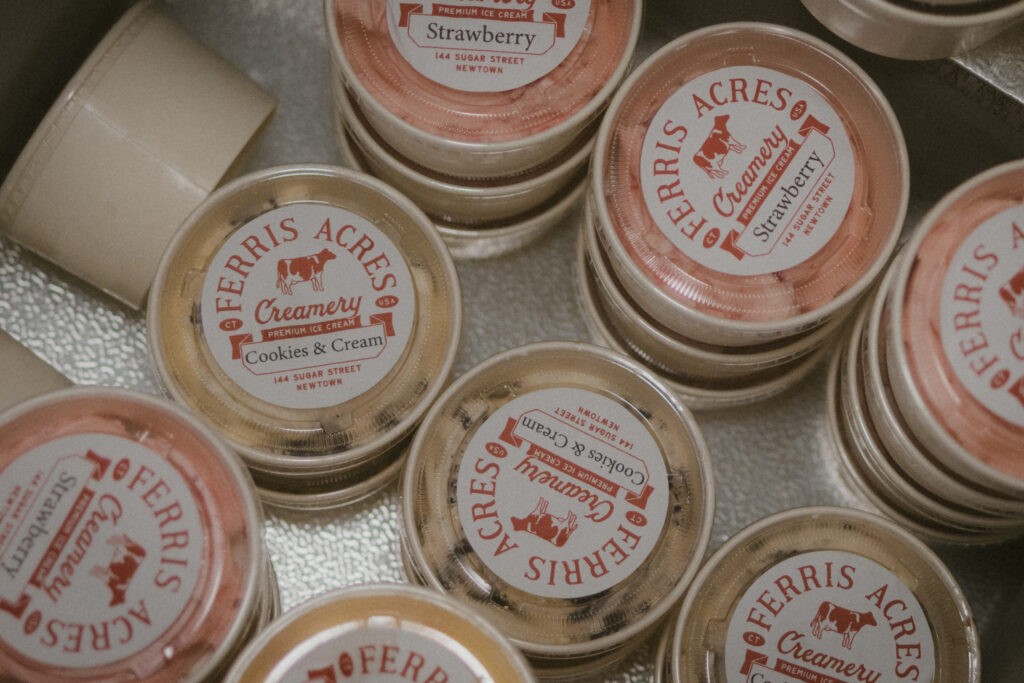 Personal ice cream cups at a wedding