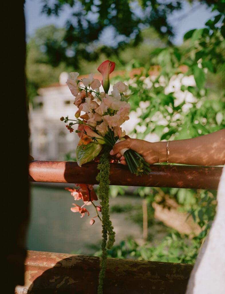 Close up of the bridal bouquet at a prospect park boathouse wedding