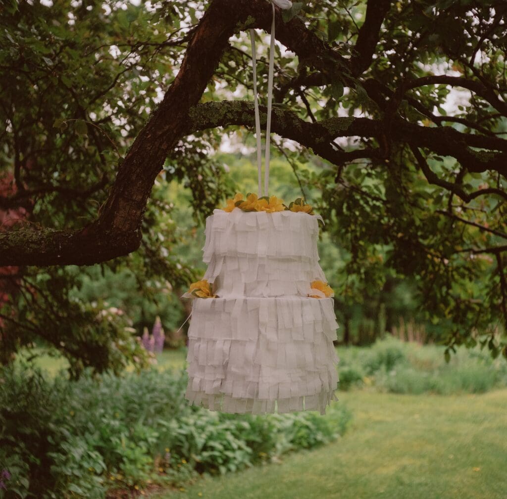 Wedding cake pinata 