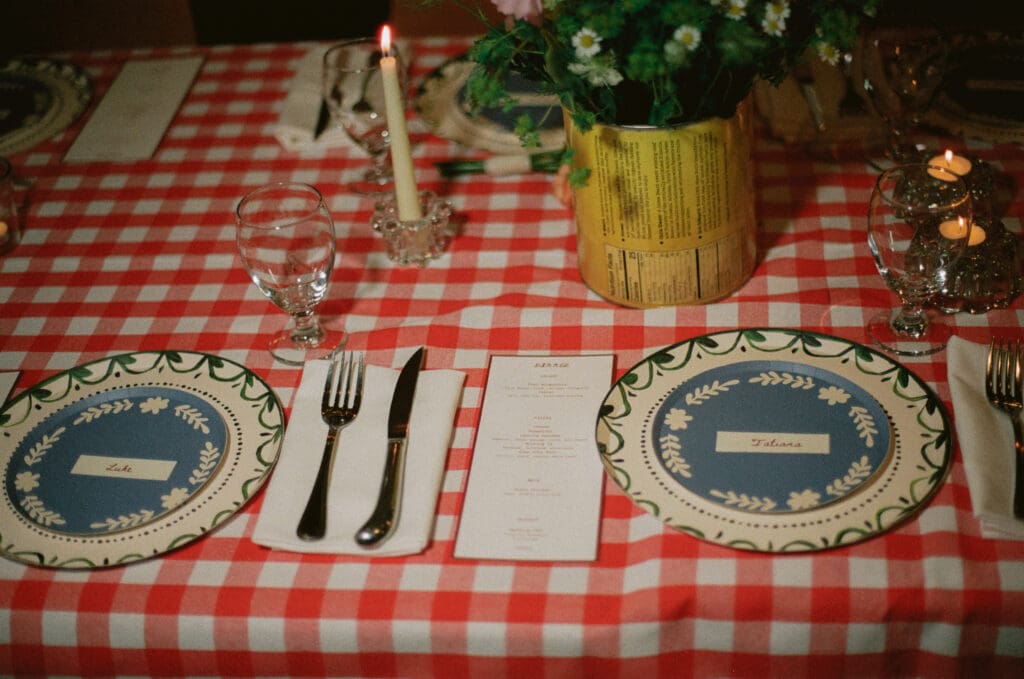 Tablescape at a reception pizza dinner